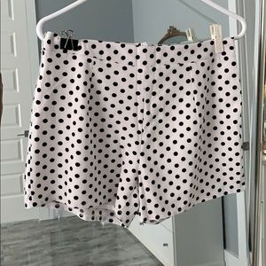 Mini polka dot short